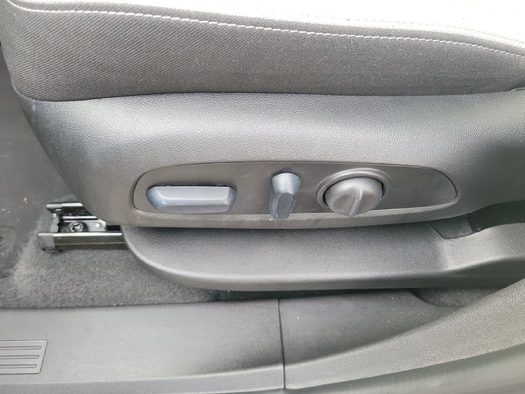Used 2024 Chevrolet Equinox LS w/ LS Convenience Package FWD image 22