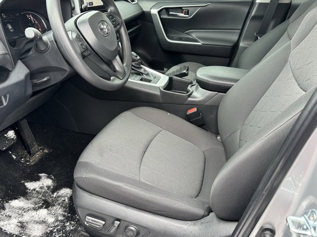 Used 2023 Toyota RAV4 XLE image 5