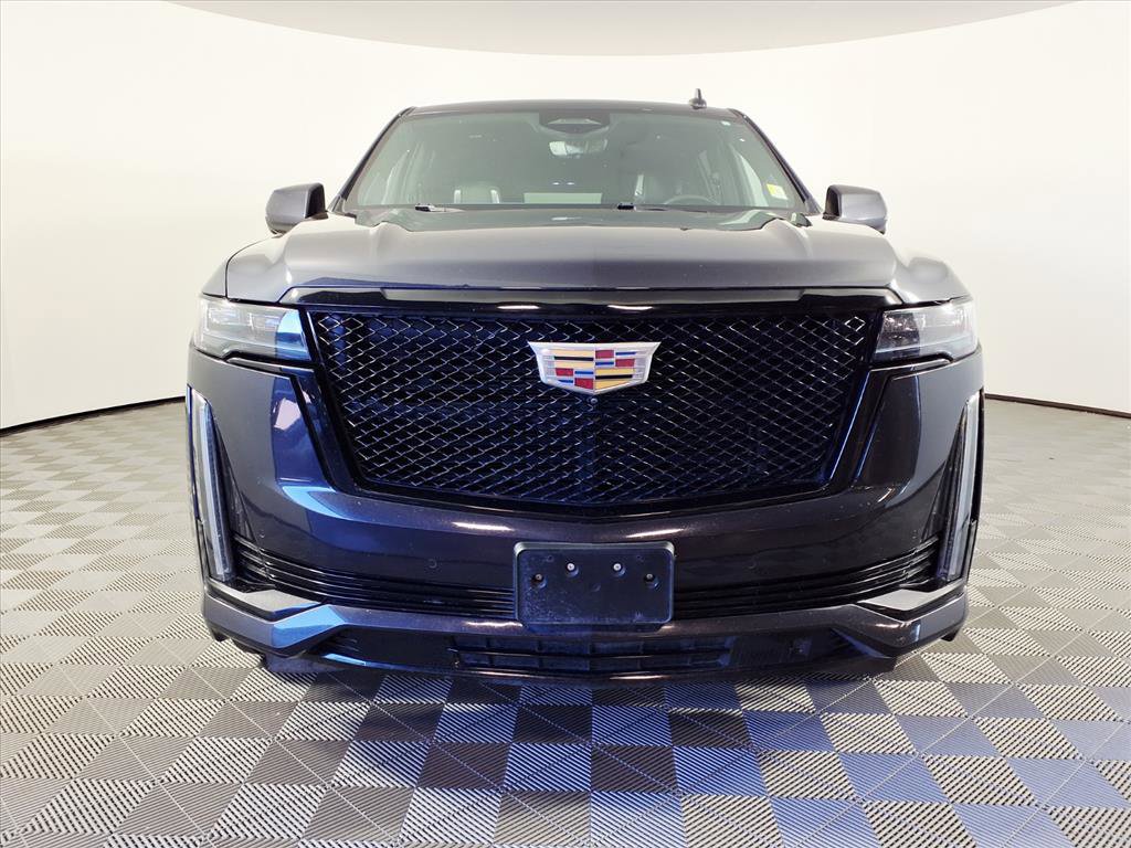 Used 2022 Cadillac Escalade ESV Sport w/ Touring Package image 2