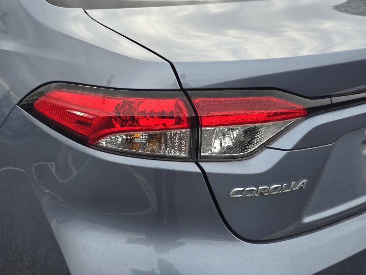 Used 2023 Toyota Corolla LE image 9