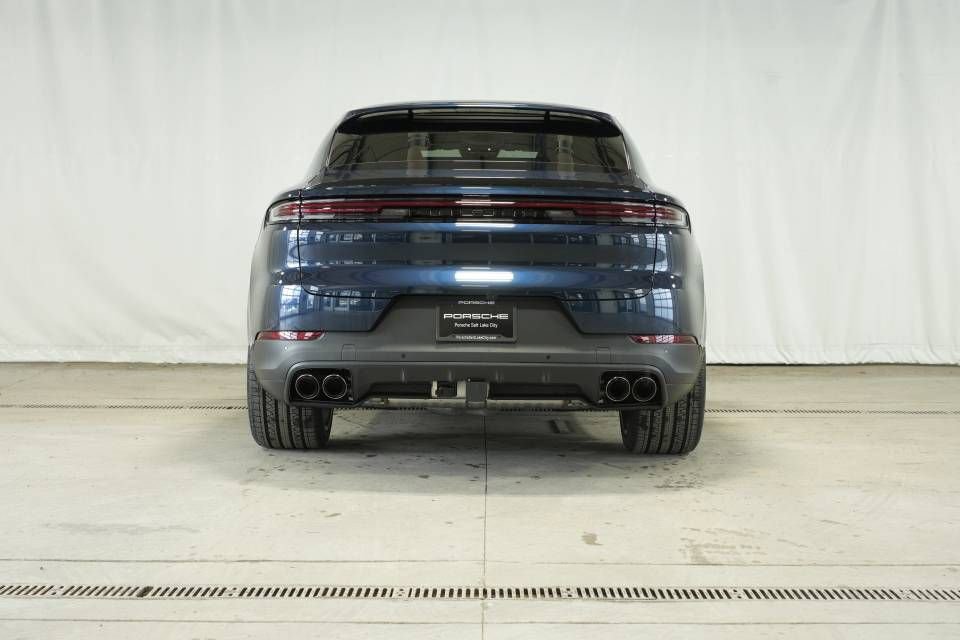 New 2026 Porsche Cayenne Coupe image 6