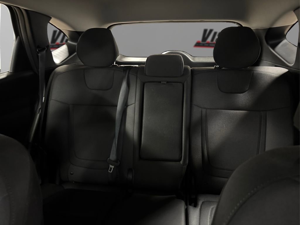 Certified 2025 Hyundai Tucson SE image 18