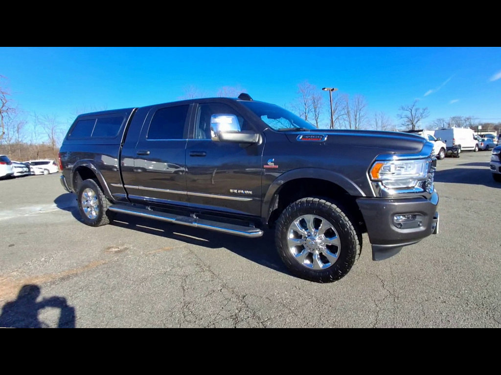 Used 2023 RAM 3500 Limited image 2