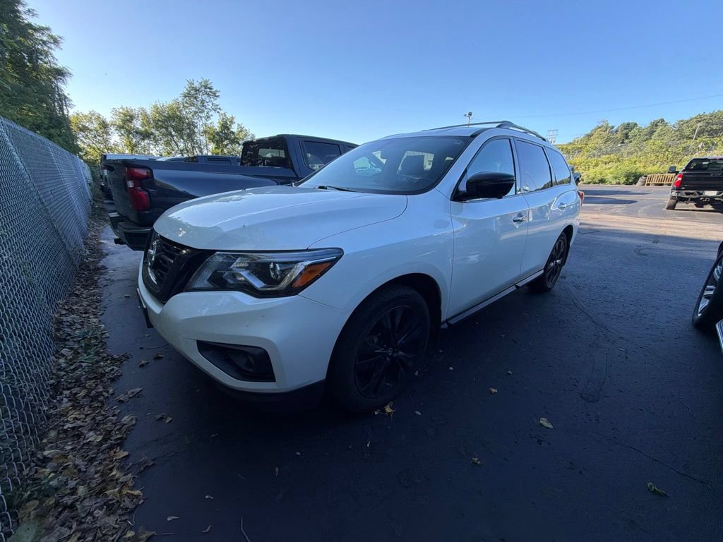 Used 2018 Nissan Pathfinder SL w/ Midnight Edition Package AWD/4WD image 1