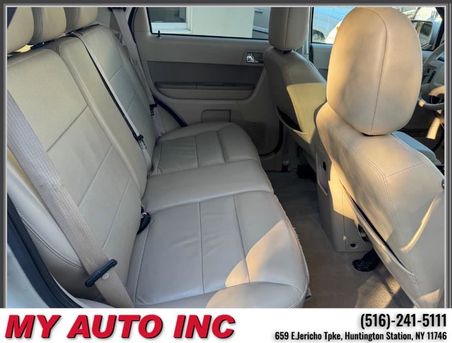 Used 2011 Ford Escape Limited w/ 301A Rapid Spec Order Code image 30