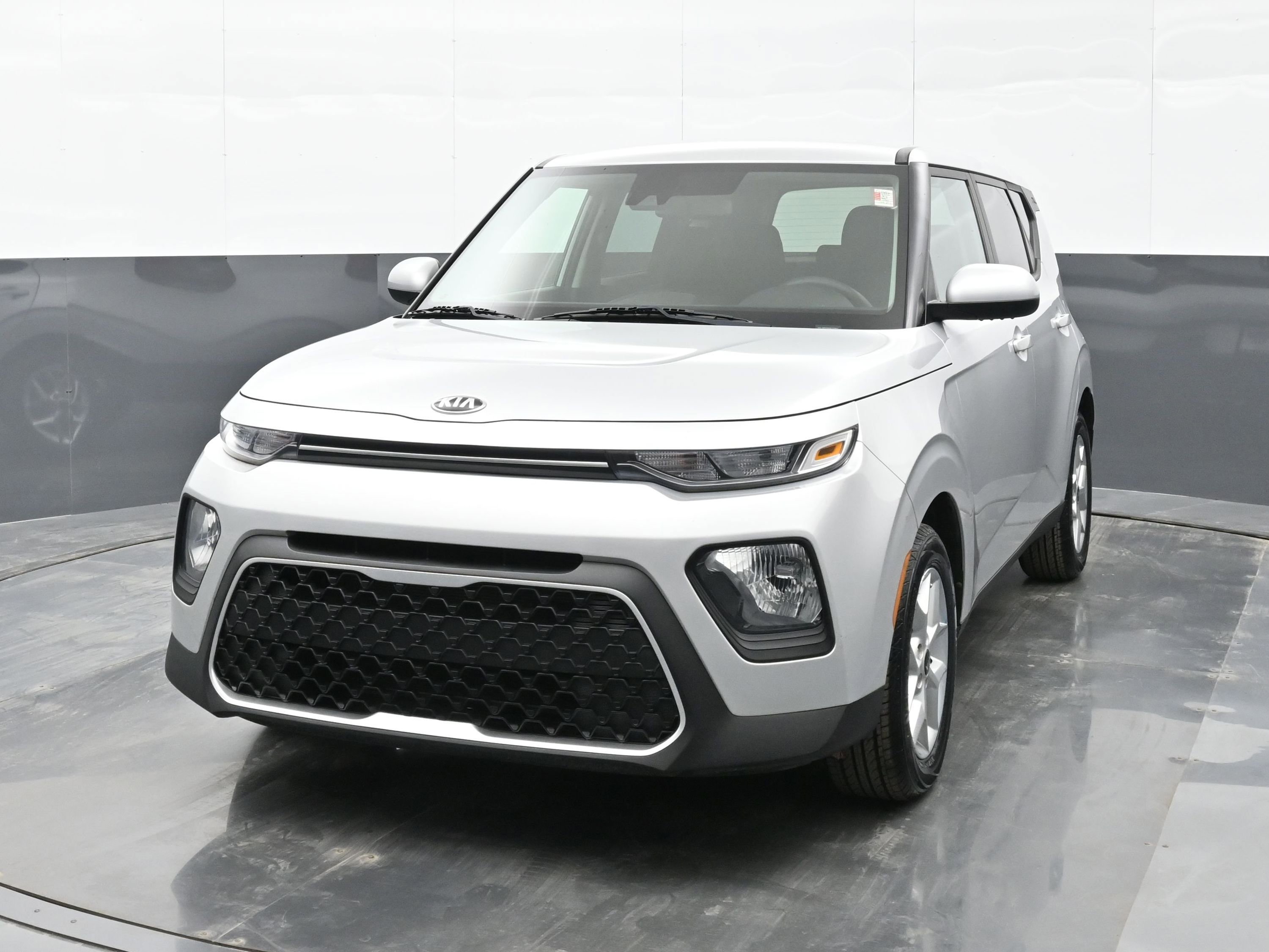 Used 2020 Kia Soul S image 4