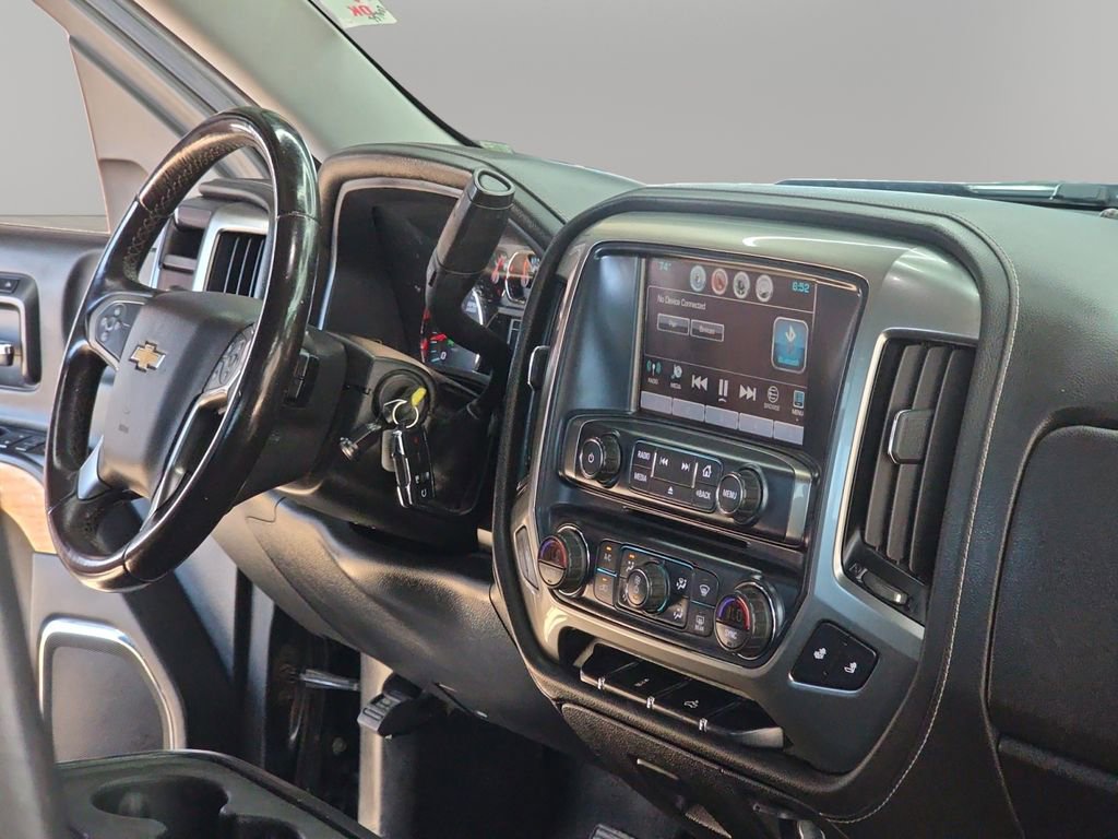 Used 2018 Chevrolet Silverado 1500 LTZ AWD/4WD image 19