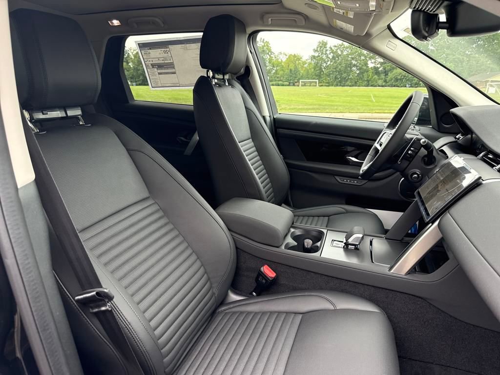 New 2025 Land Rover Discovery Sport S image 16