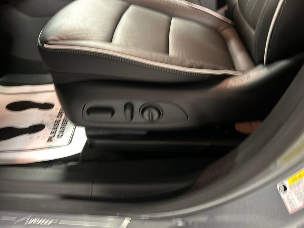 New 2026 Buick Encore GX Avenir w/ Avenir Technology Package FWD image 11