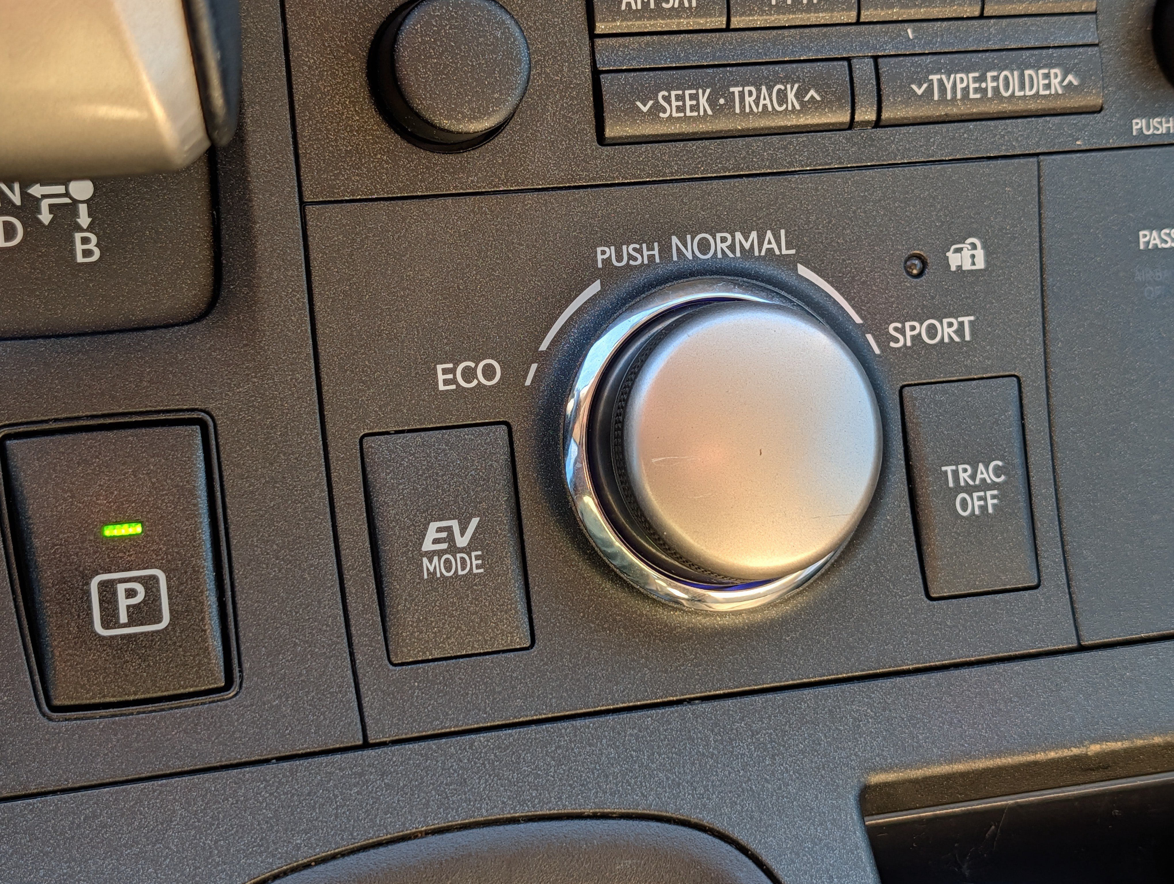 Used 2015 Lexus CT 200h FWD image 28