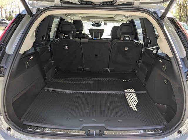 New 2025 Volvo XC90 B6 Plus image 13