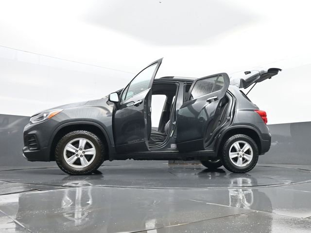 Used 2017 Chevrolet Trax LT w/ LT Convenience Package image 31