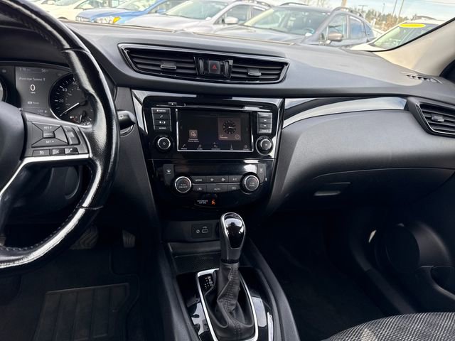 Used 2022 Nissan Rogue Sport SV image 24