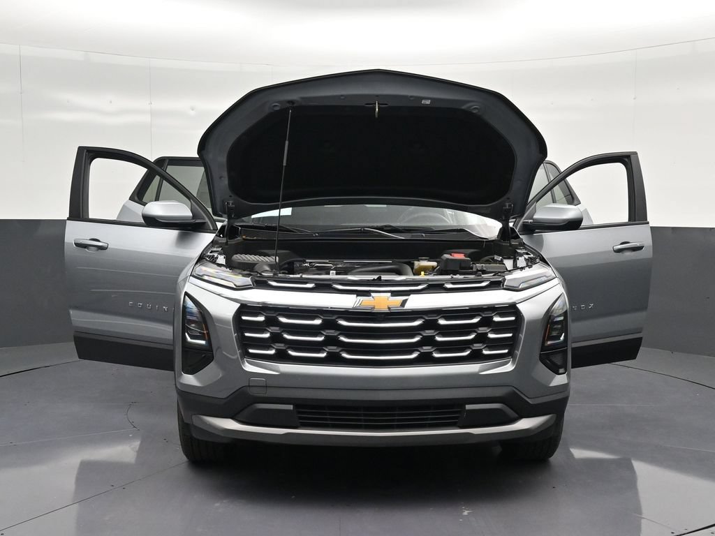 Used 2026 Chevrolet Equinox LT FWD image 28