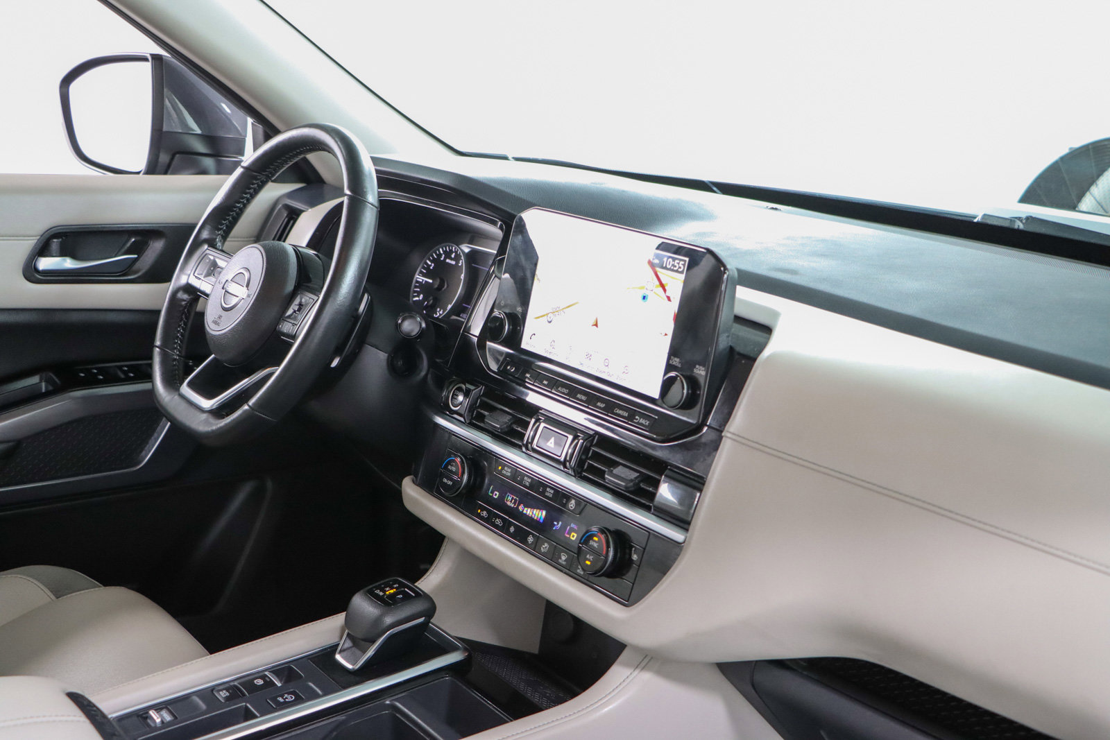 Used 2023 Nissan Pathfinder SL image 26