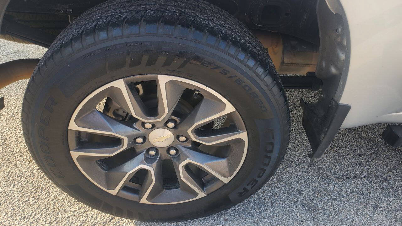 Used 2019 Chevrolet Silverado 1500 LT w/ Texas Edition AWD/4WD image 31