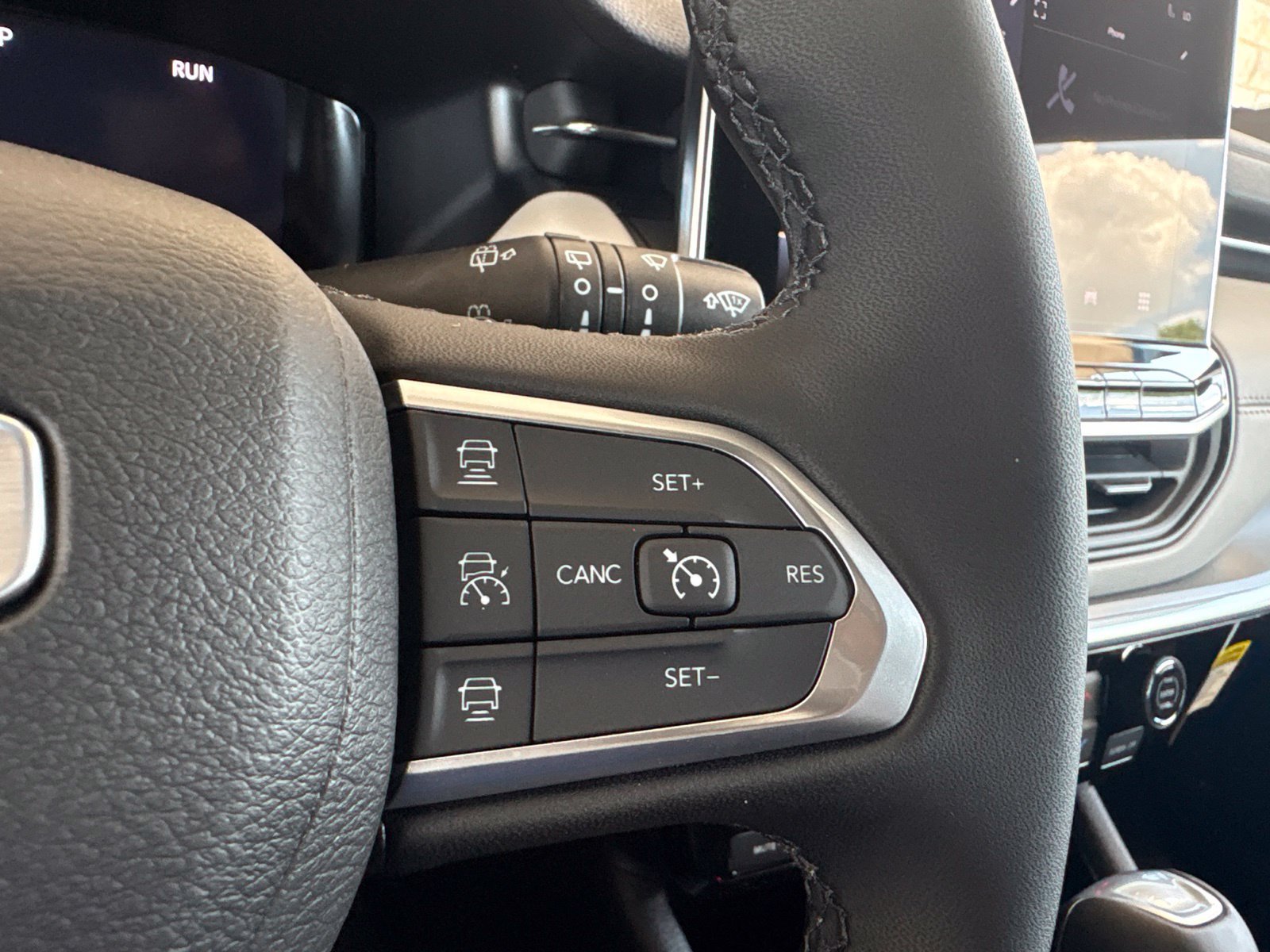 New 2026 Jeep Compass Limited AWD/4WD image 28