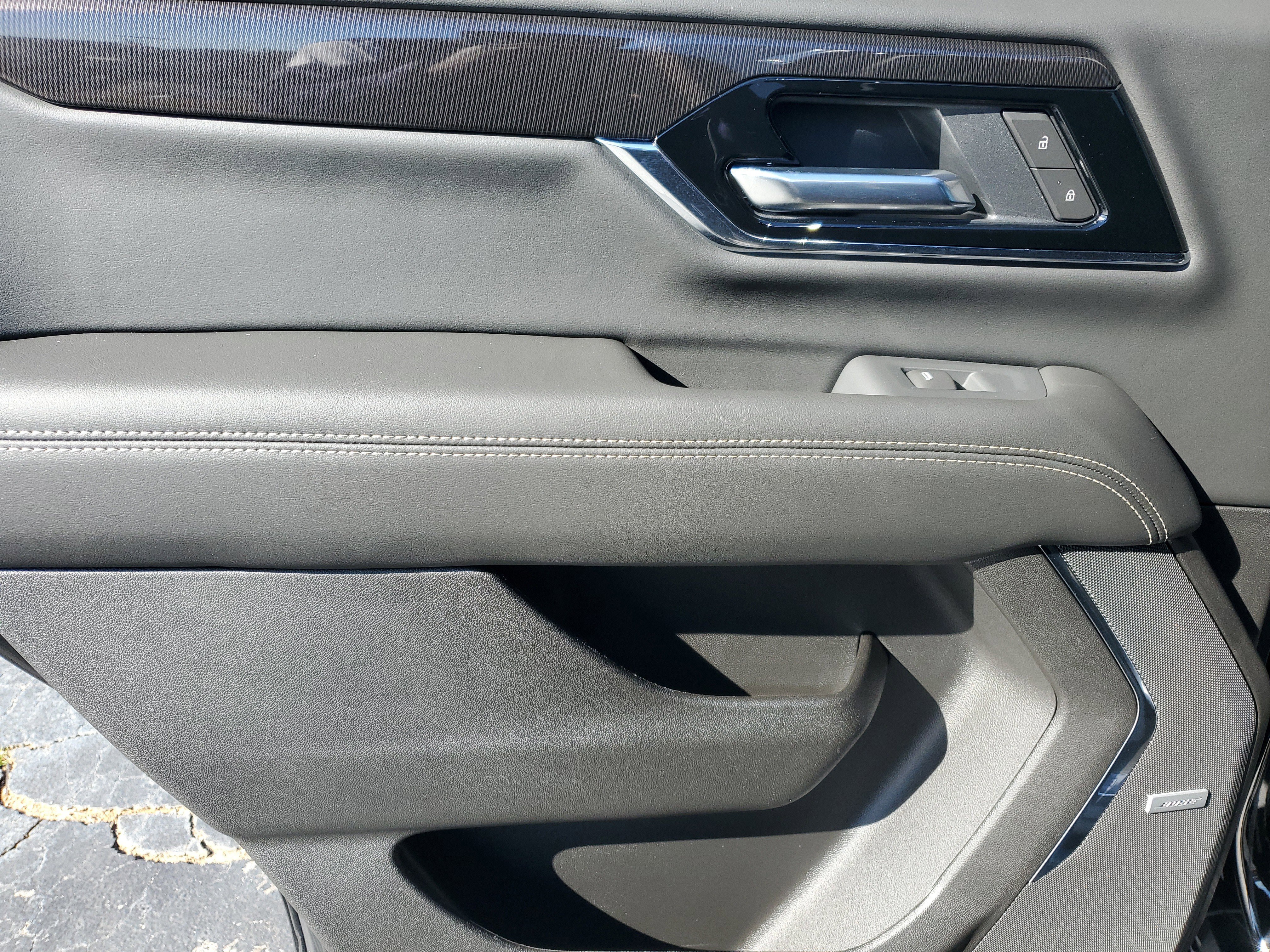 New 2026 GMC Yukon Elevation w/ Elevation Premium Package image 12