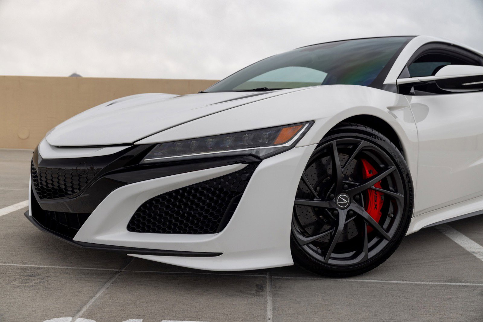Used 2017 Acura NSX image 16