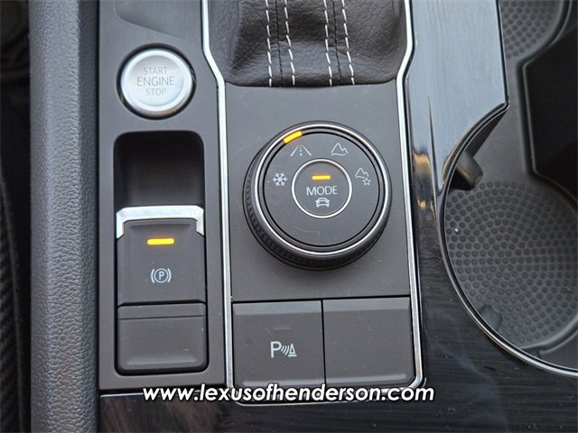 Used 2023 Volkswagen Atlas Cross Sport SEL R-Line image 29