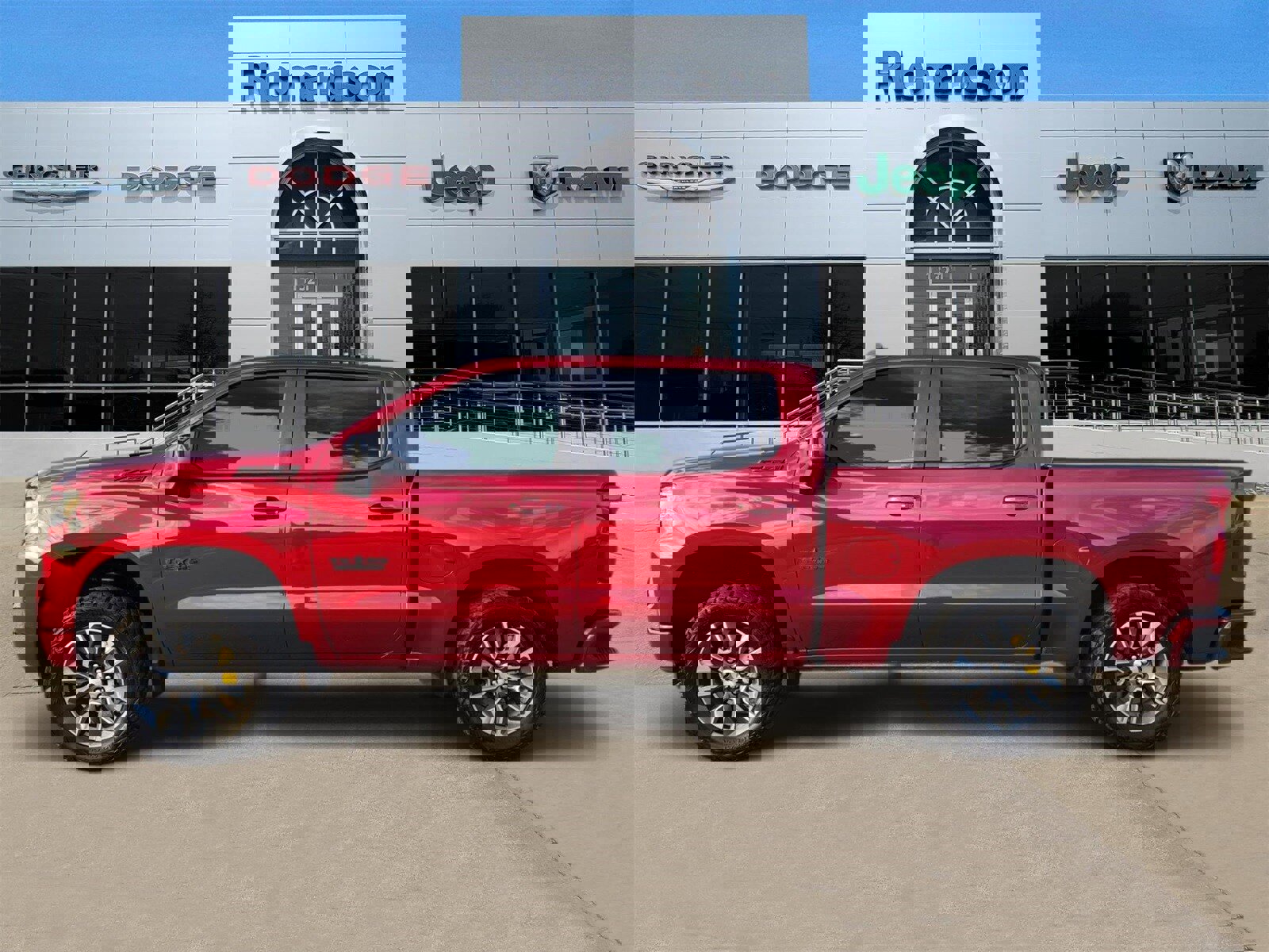 Used 2023 Chevrolet Silverado 1500 RST image 3