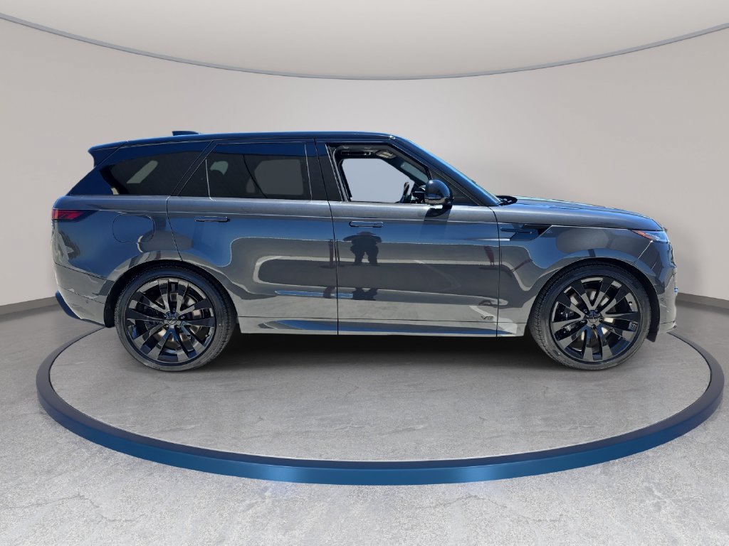 New 2026 Land Rover Range Rover Sport Dynamic SE AWD/4WD image 4