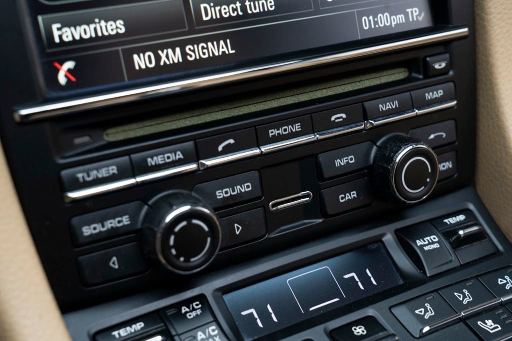 Used 2013 Porsche 911 Carrera 4S image 29