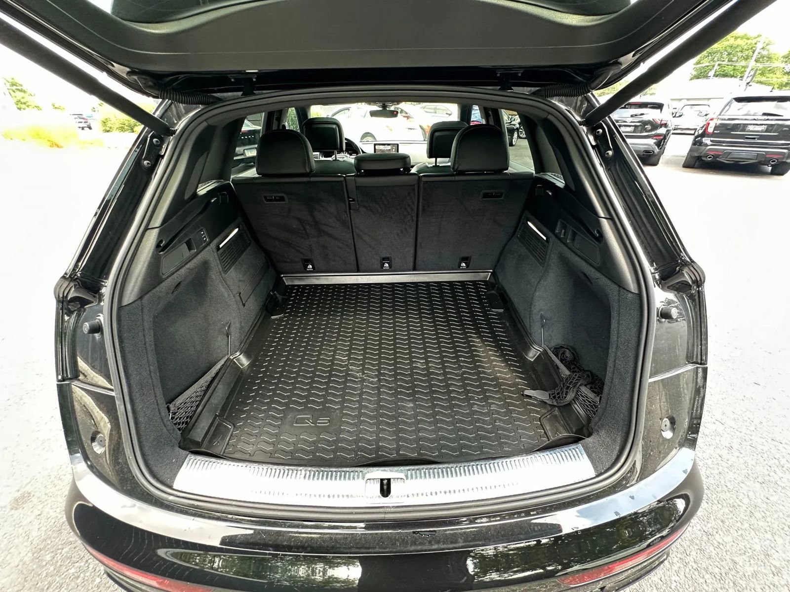 Used 2020 Audi SQ5 Prestige w/ Prestige Package image 21