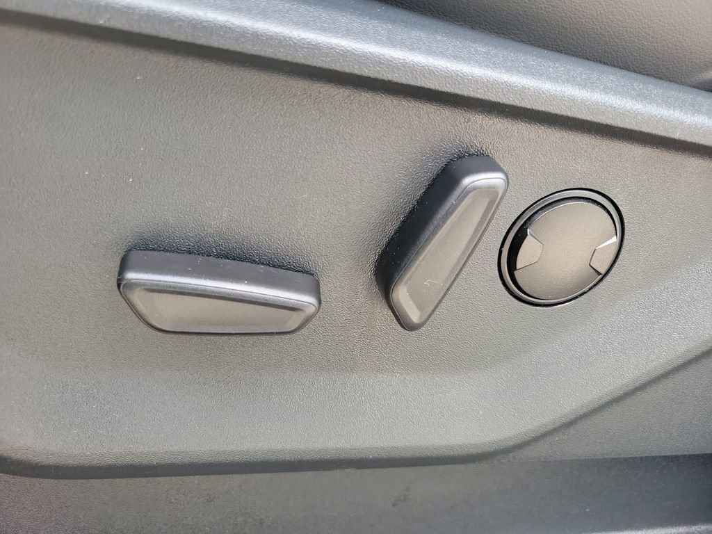 Used 2025 Ford Expedition Max Active image 24