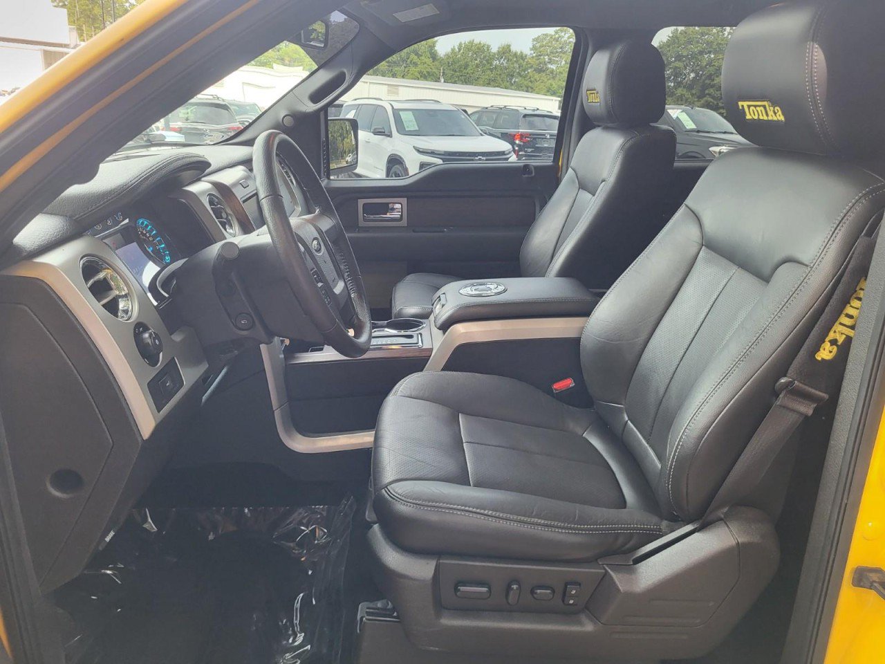 Used 2014 Ford F150 Lariat w/ Equipment Group 502A Luxury AWD/4WD image 14