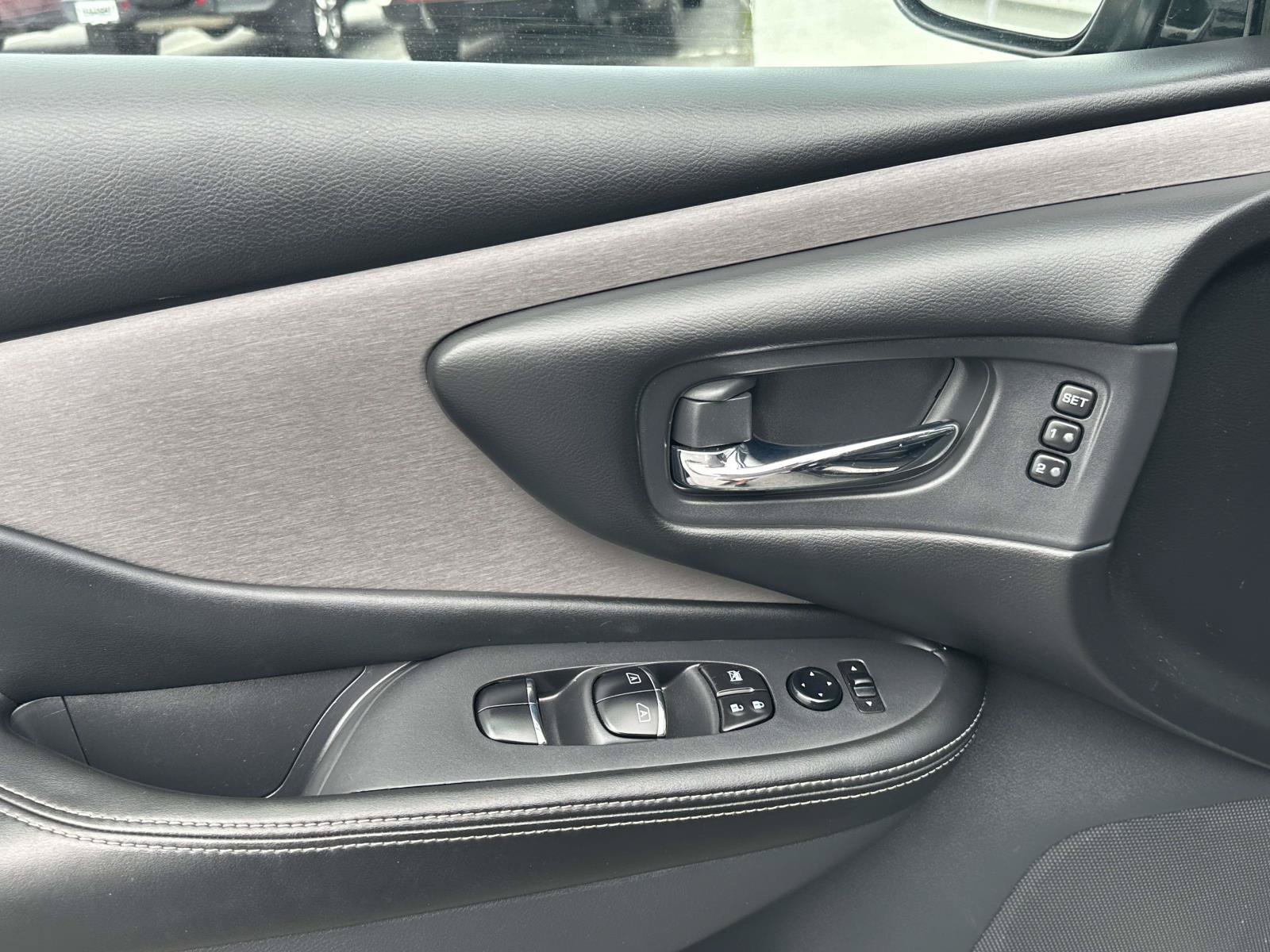 Used 2023 Nissan Murano SL AWD/4WD image 20