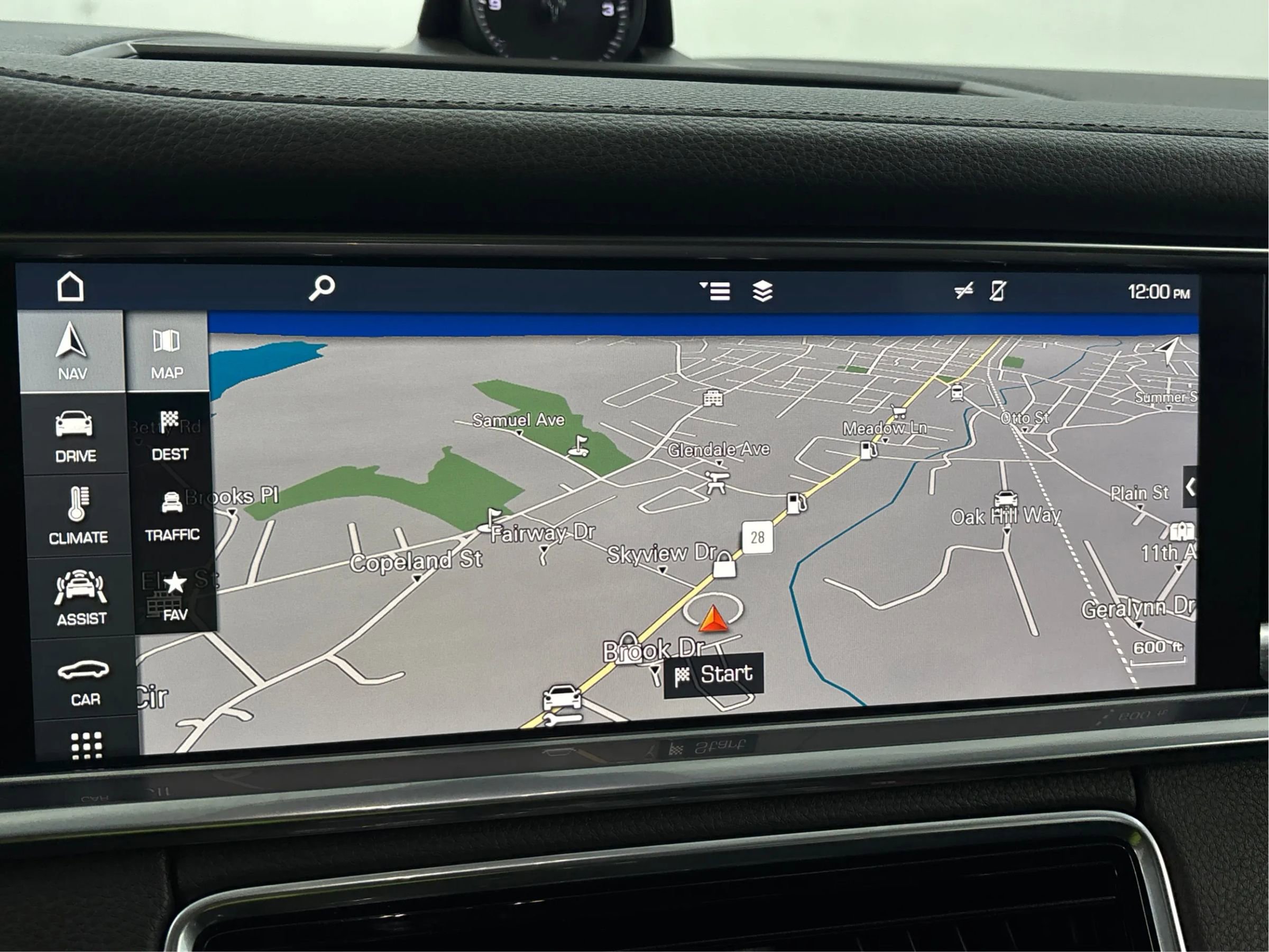 Used 2017 Porsche Panamera image 37