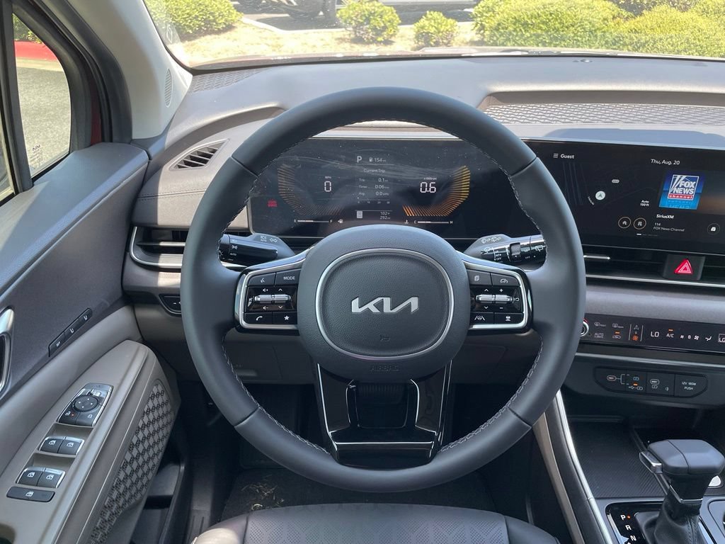 New 2026 Kia Carnival EX FWD image 12