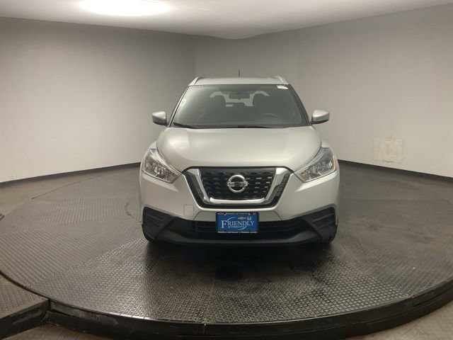 Used 2019 Nissan Kicks SV FWD image 2