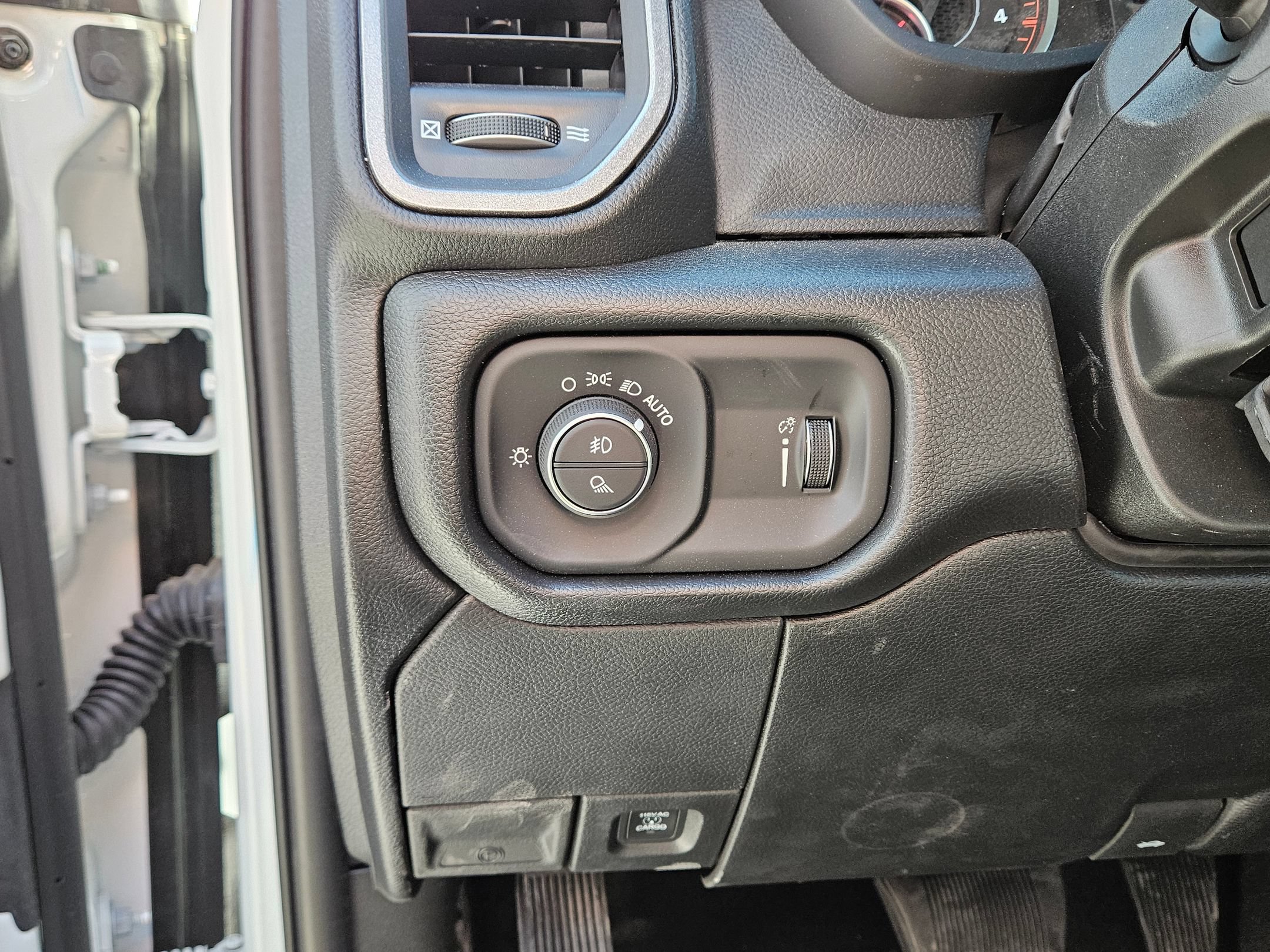 New 2026 RAM 2500 Tradesman AWD/4WD image 17