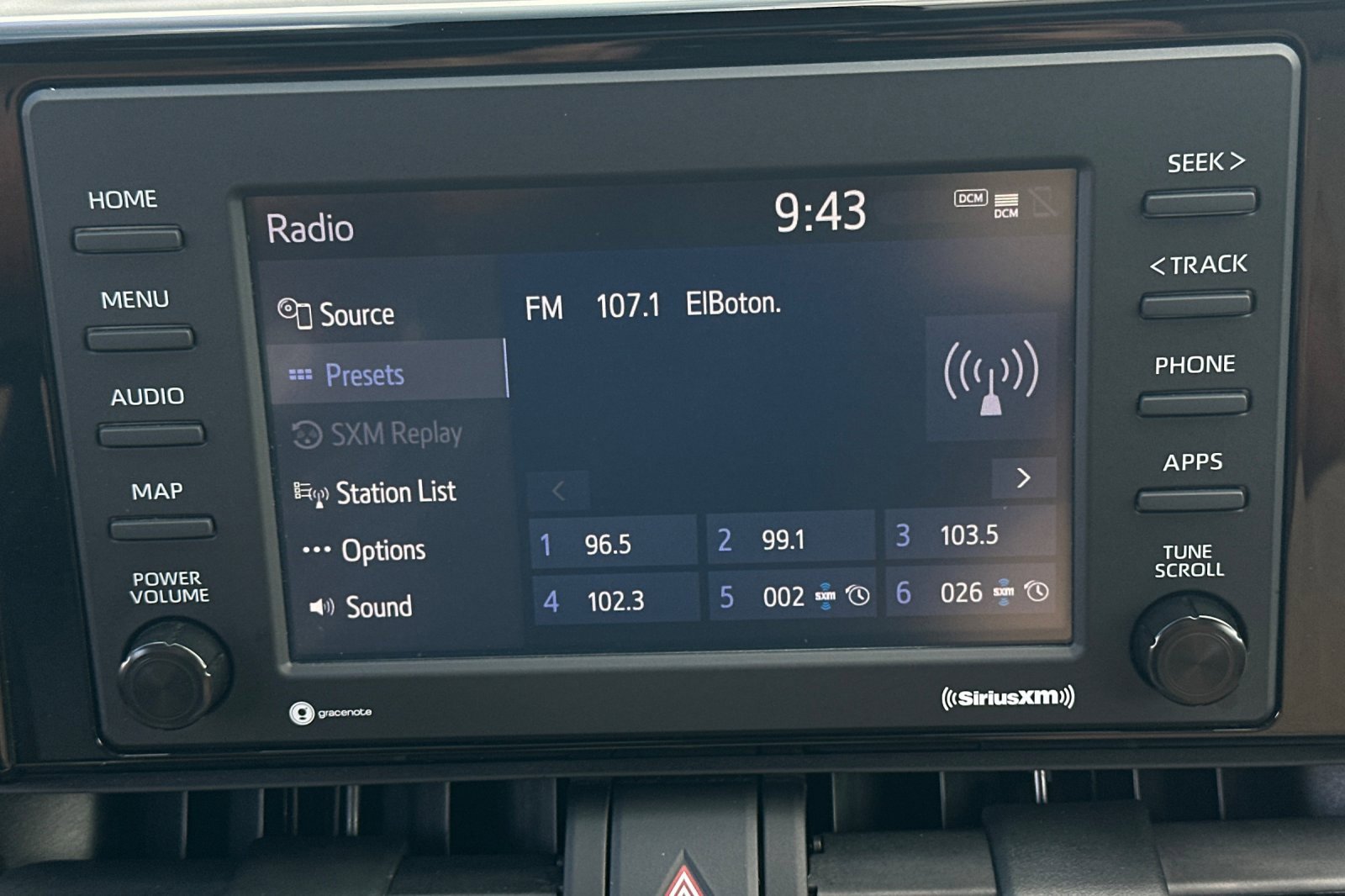 Used 2022 Toyota RAV4 XLE w/ Convenience Package image 25