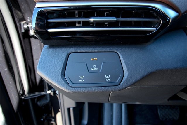 New 2026 Volkswagen ID.4 Pro image 16