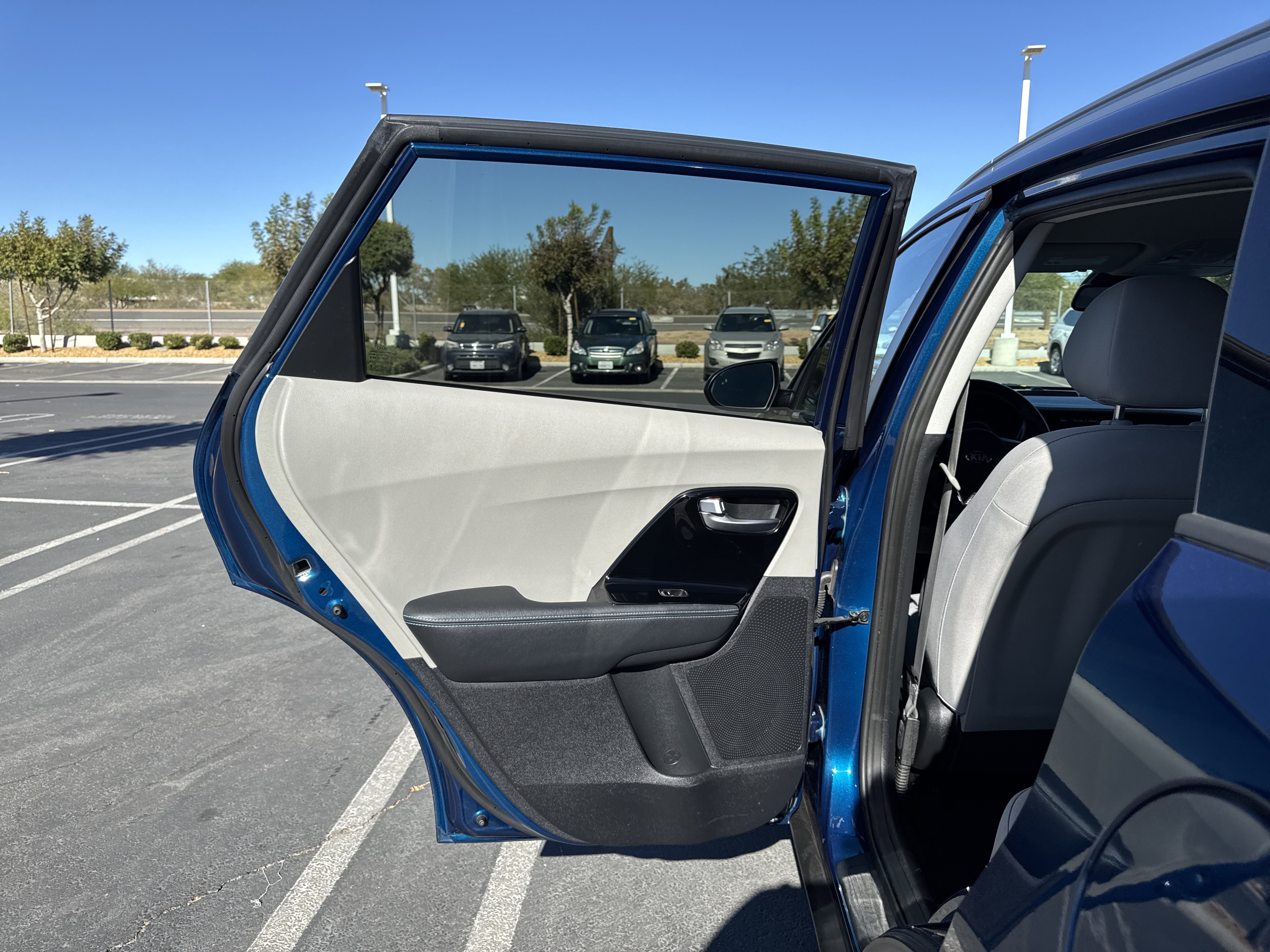 Certified 2020 Kia Niro LXS image 13