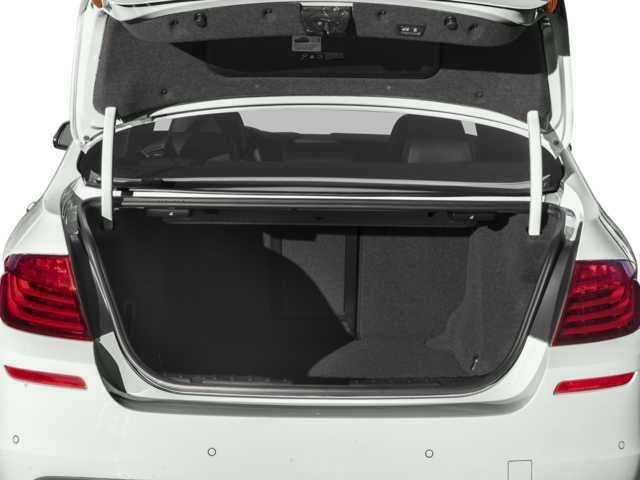 Used 2016 BMW 550i xDrive Sedan image 12