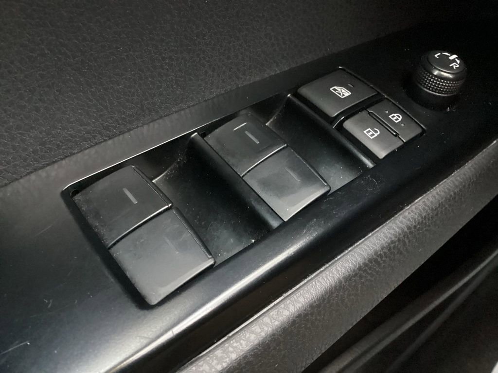 Used 2025 Toyota Camry SE FWD image 20