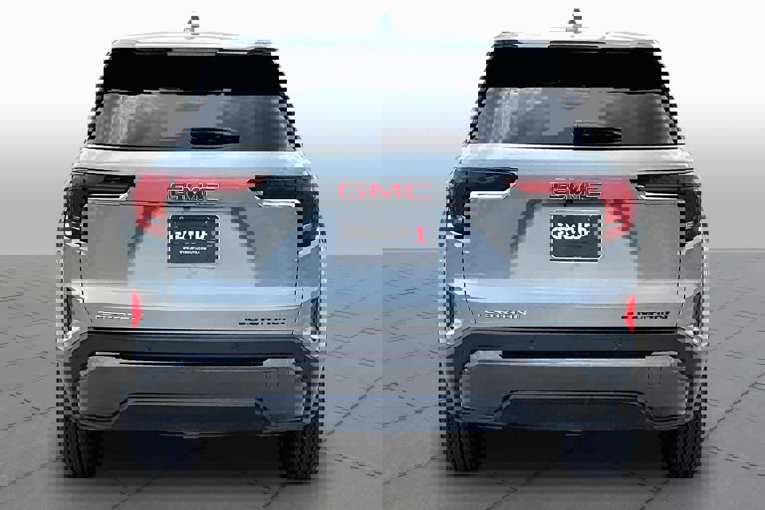 Used 2025 GMC Terrain Elevation image 5