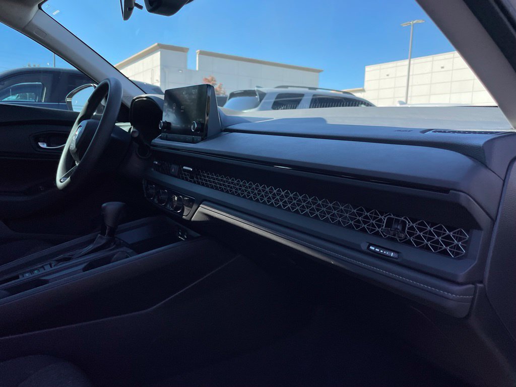 Certified 2024 Honda Accord EX image 33
