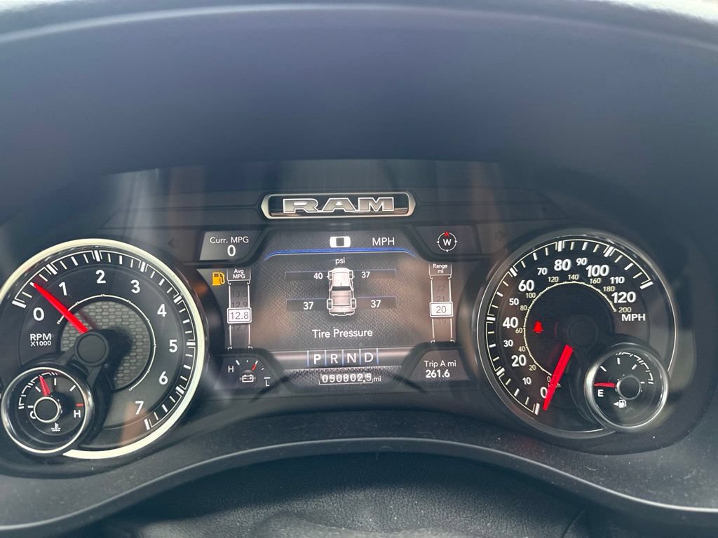 Used 2021 RAM 1500 Laramie AWD/4WD image 12