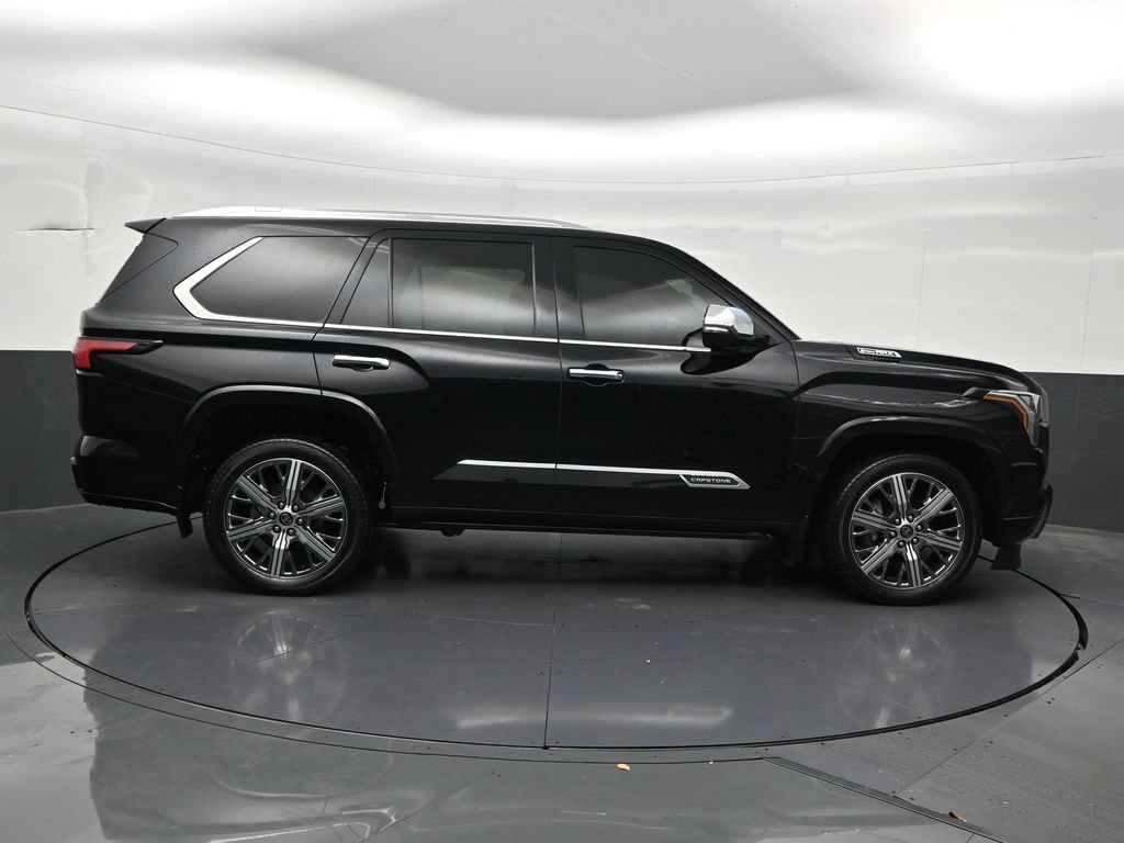 Used 2024 Toyota Sequoia Capstone AWD/4WD image 7