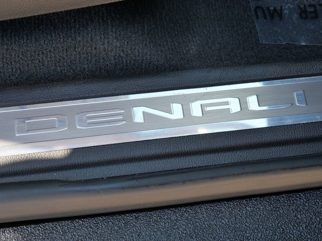 Used 2022 GMC Canyon Denali w/ Denali Black Edition Package image 19