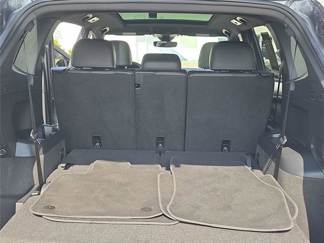 Used 2023 Volkswagen Tiguan SE R-Line FWD image 28