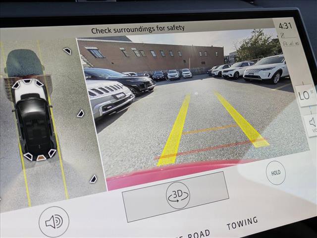 Used 2025 Land Rover Discovery Sport S image 14