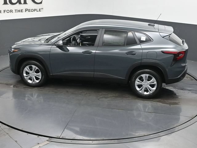 New 2026 Chevrolet Trax LS FWD image 21