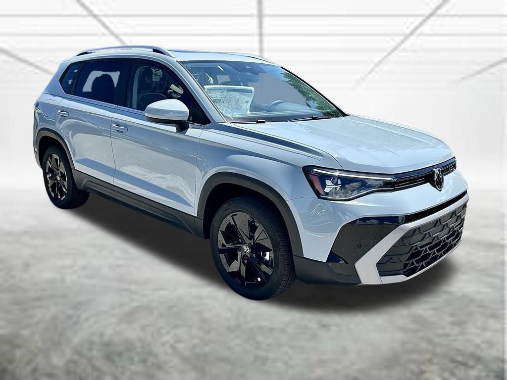 New 2026 Volkswagen Taos SE FWD image 3