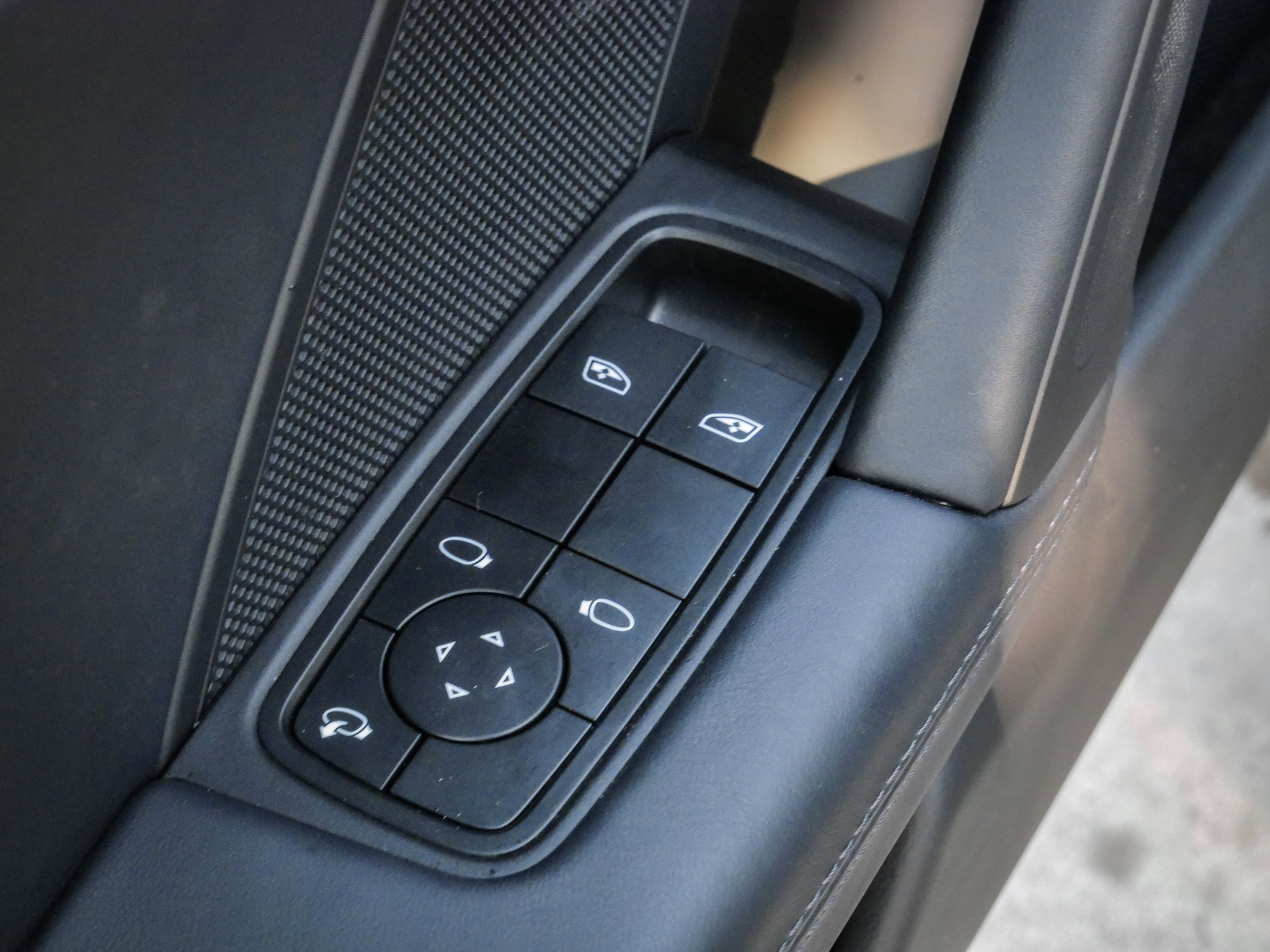 Used 2025 Porsche 911 Carrera S image 15